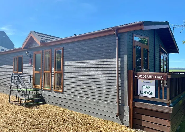 The Oak Lodge